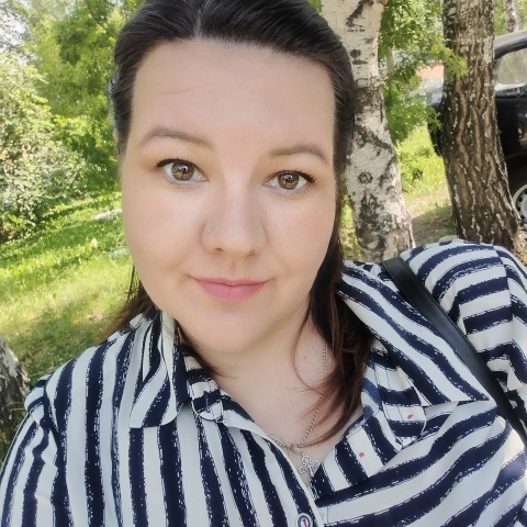 Елена Захарова